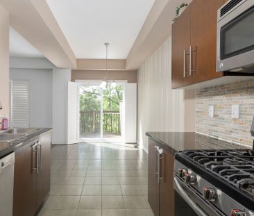 For Lease - 84 Myers Lane, Hamilton, Ontario - Photo 2