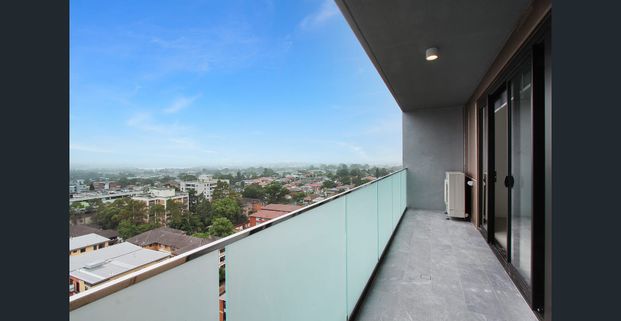 One-bedroom available in Burwood - Photo 1