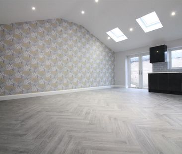 Snape Spur, Slough - Photo 4