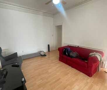 2 Bed Flat, Cameron Road, CR0 - Photo 2