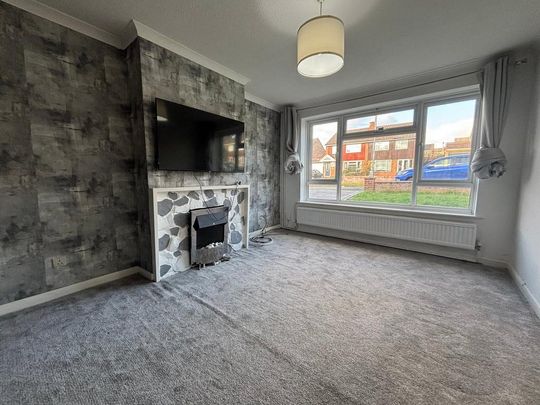 3 bedroom semi-detached house to rent - Photo 1