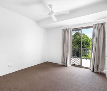 Unbeatable Noosa Hill Location - Photo 2