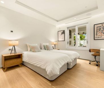 4 bedroom luxury Villa for rent in Guadalmina, Spain - Photo 6