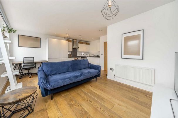 1 bedroom flat to rent - Photo 1