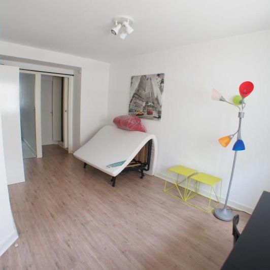 A LOUER T1 - QUARTIER DOUTRE - A louer à Angers Quartier ... - Photo 1