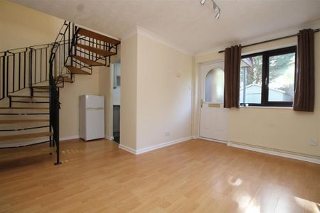 1 bedroom end of terrace house to rent - Photo 4