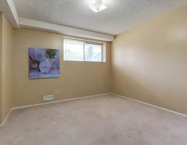 Cozy 2 bedroom basement suite | Calgary - Photo 1