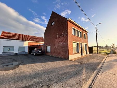 Ruime woning met 3 slaapkamers, tuin en garage - Photo 5