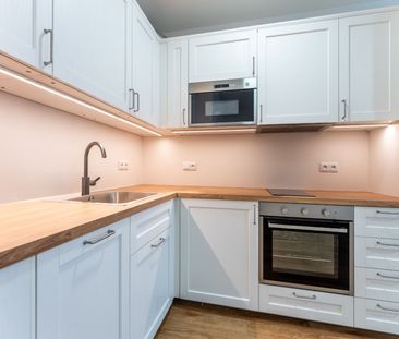 Pronájem bytu 1+kk • 37 m² bez realitkyGerstelova, Praha - Vysočany - Photo 2