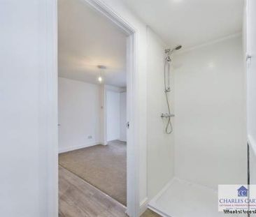 1 bedroom property to rent in Worcester - Photo 5