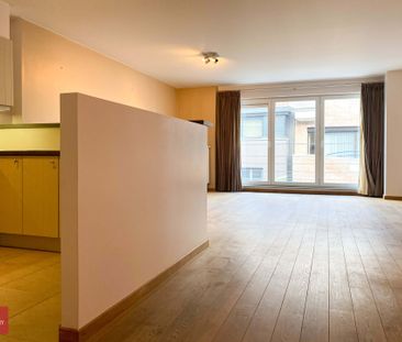 Centraal gelegen verzorgd appartement | Stormestraat - Photo 1