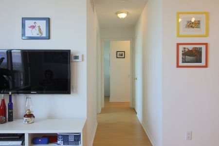 For Lease - 8 Hillcrest Avenue Unit# 2210, Toronto, Ontario - Photo 2