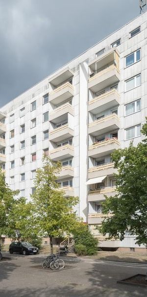 2-Zimmer-Wohnung ~ hier können Sie sofort einzeiehn! - Foto 1