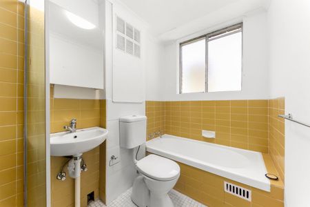 RECENTLY RENNOVATED - Photo 5