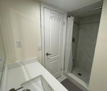 For Lease - 384 Maple Leaf Drive Unit# Bsmt, Toronto, Ontario - Photo 3