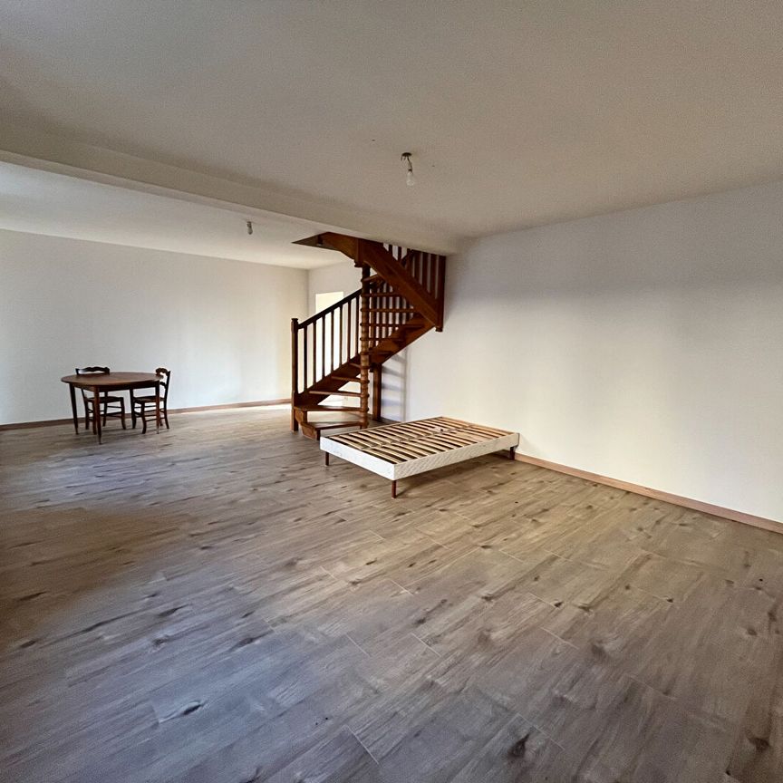 Location maison 3 pièces, 90.00m², Villefranche-du-Périgord - Photo 1