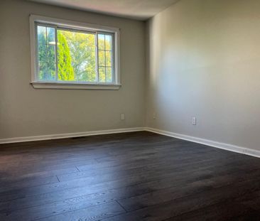 For Lease - 45 Huntsman Crescent, Kanata, Ontario - Photo 2