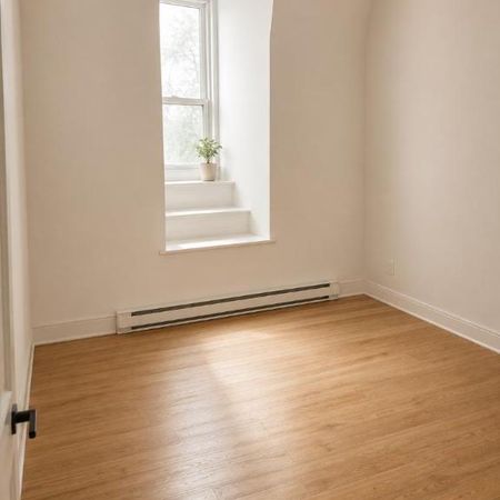 1 CH - 1 SDB - Montréal - $1,195 /mo - Photo 3