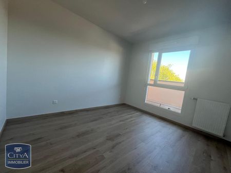 Location Appartement 5 pièces 100m² MIONNAY 01390 - Photo 4