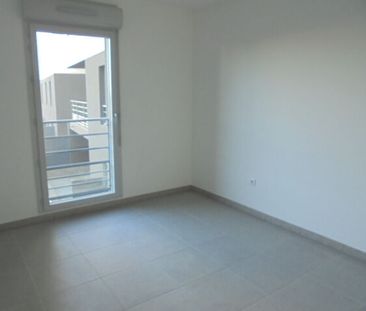 Appartement 2 pièces 36m2 MARSEILLE 10EME 693 euros - Photo 3