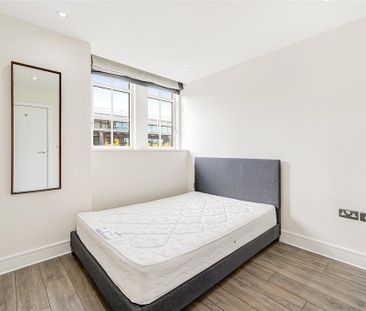 3 bedroom apartment to rent - Photo 3