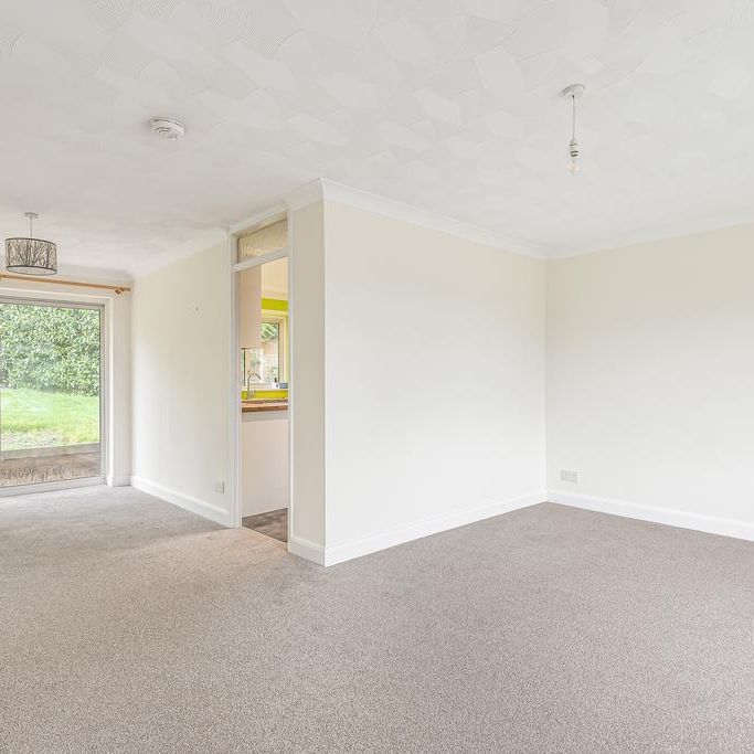 3 bedroom bungalow to rent - Photo 1