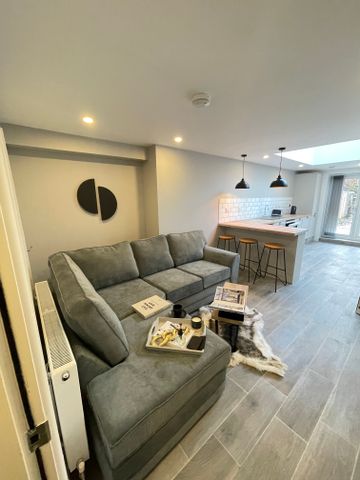 Monks Road Room 2 - Photo 3