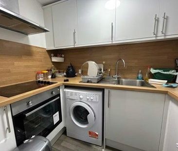 1 bedroom flat to rent - Photo 6