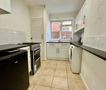 Leconfield Road, Lancing - Photo 4