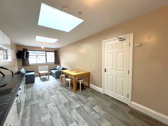 7 Bed Maisonette, Marsh Street Chambers, BS1 - Photo 1