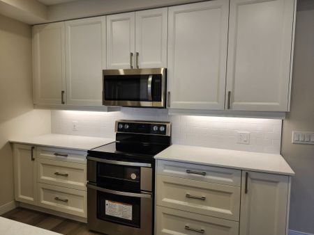 For Lease - 118 West Street Unit# 402, Port Colborne, Ontario - Photo 3