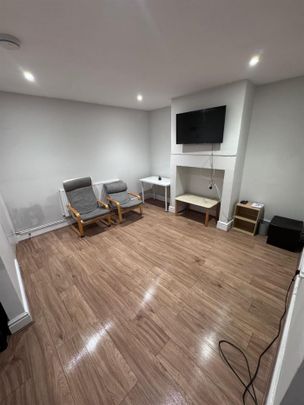 23 Christ Church Street, Preston - Photo 1