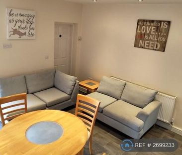 1 bedroom in a house share to rent - Photo 1