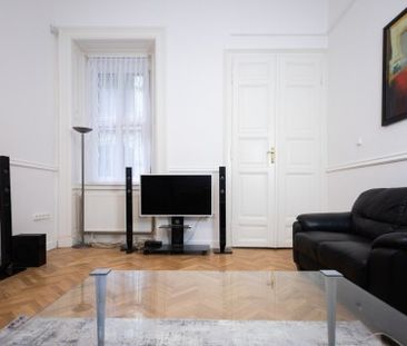 Steindl Imre utca - Photo 2