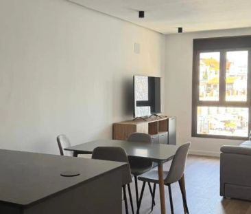 Piso de alquiler en Calle Duque de la Victoria, 6, Centro - Photo 1