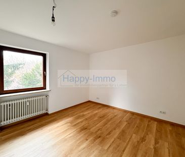 helle 2-Zimmerwohnung / mit Einzelstellplatz & Balkon / ab sofort /... - Photo 1