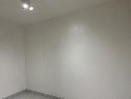 Location Appartement 2 pièces 23m² L AIGLE 61300 - Photo 5