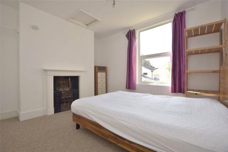 6 bedroom terraced house to rent - Photo 3