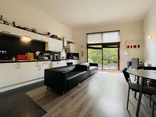 Old Bellgate Place, London, E14 - Photo 1