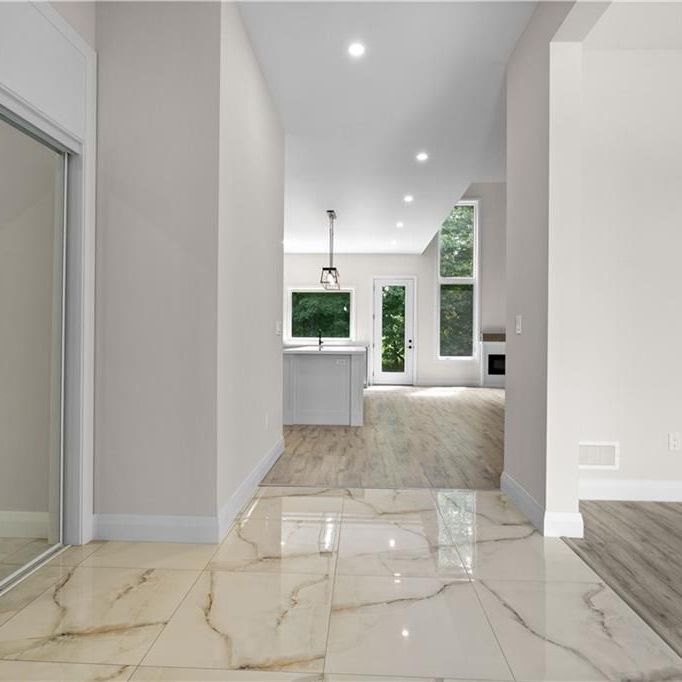 For Lease - 25 Sunview Drive, Norwich, Ontario - Photo 1