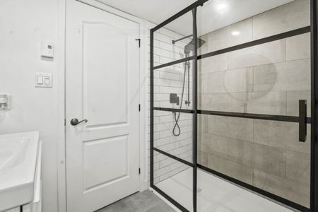 🔥 Bachelor entièrement rénové meublé 🏠 - Photo 5