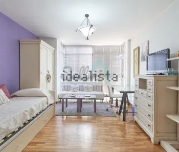 Alquiler de estudio en Calle González Besada - Photo 2