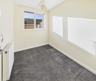 4 bedroom detached house to rent - Photo 6