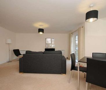 Lincoln Court, Wallis Square, Farnborough, GU14 - Photo 6