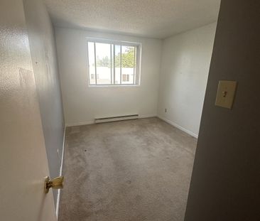2820 Carling Avenue, Britannia, Ottawa, ON - Photo 6