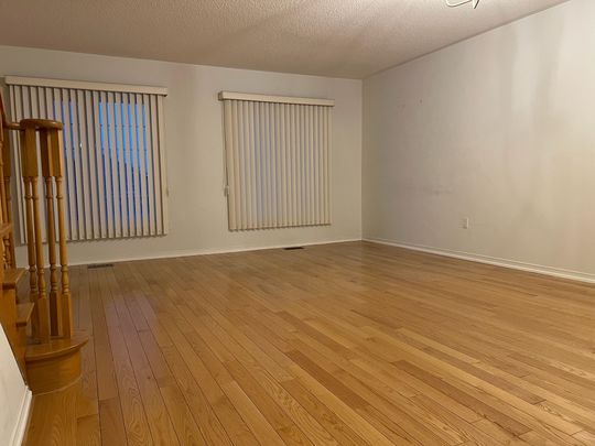 For Lease - 78 Thoroughbred Way, Markham, Ontario - Photo 1