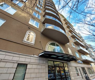 GREAT 1 BED+DEN, 1.5 BATH, 5TH FLOOR APARTMENT W/ AN UNDERGROUND HE... - Photo 2