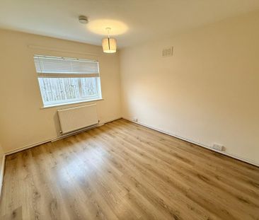 2 bedroom detached bungalow to rent - Photo 4