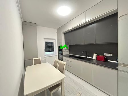 Apartament de inchiriat 3 camere Sibiu C. Cisnadiei - Photo 4