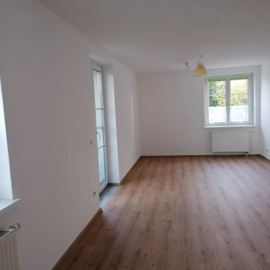 Gut aufgeteilte 4-Zimmer Maisonettewohnung mit 2 Balkonen und kleinem Garten in Ried im Innkreis - Photo 1